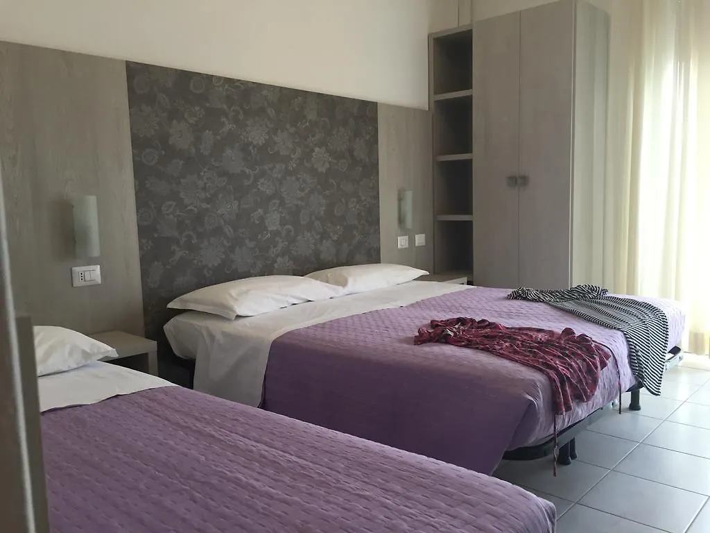 רימיני Hotel Ridens
