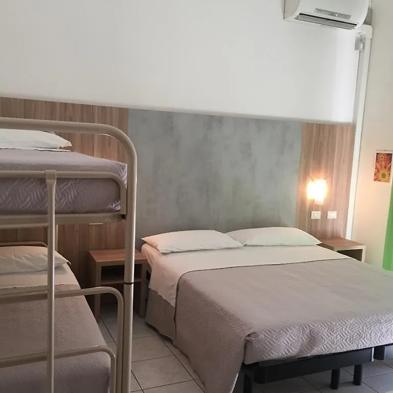 רימיני Hotel Ridens