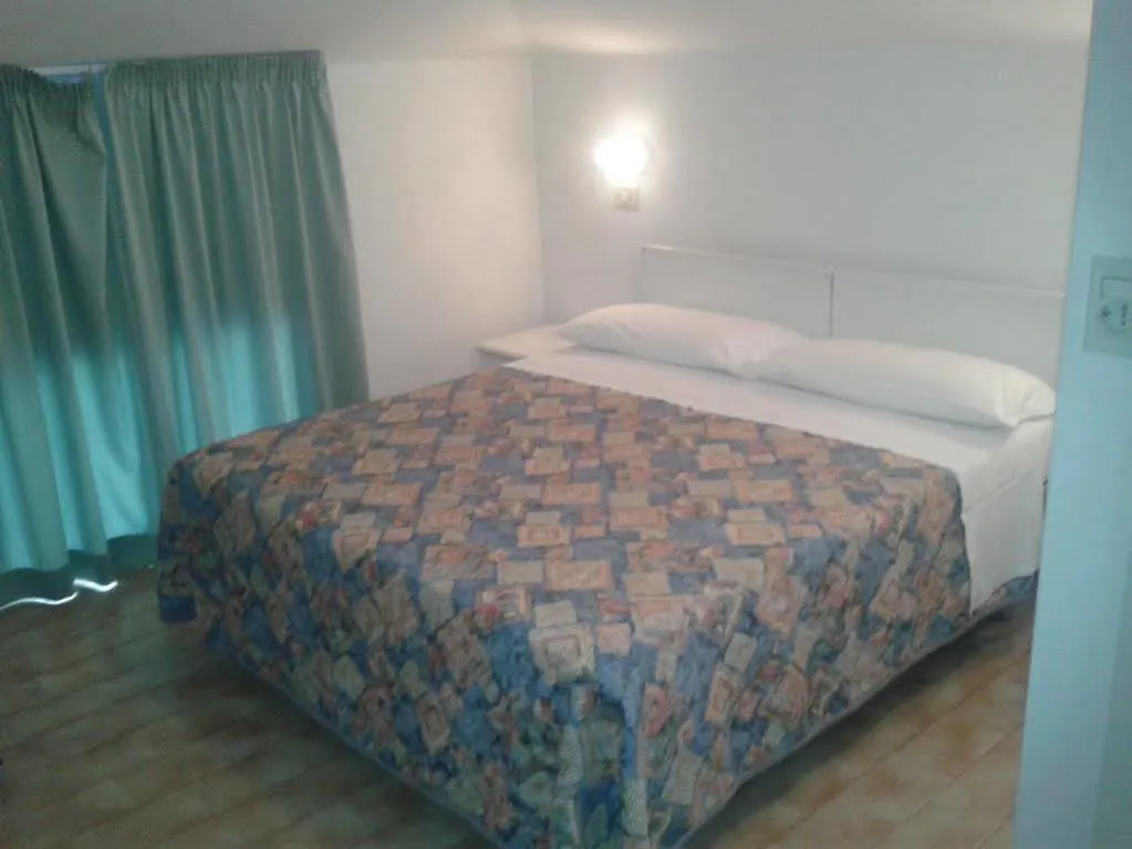 רימיני Hotel Ridens