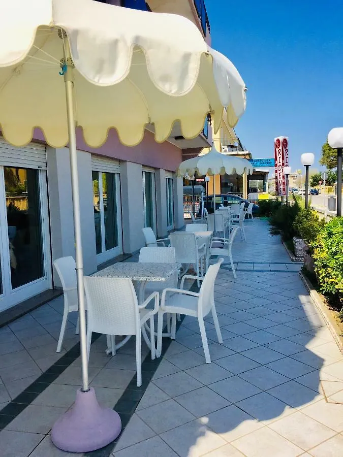 רימיני Hotel Ridens