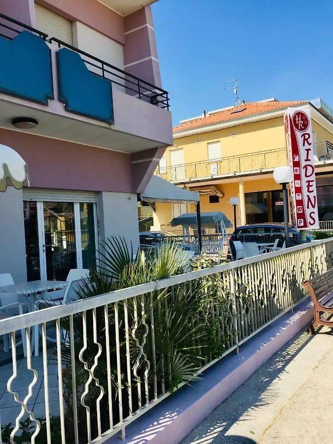 רימיני Hotel Ridens