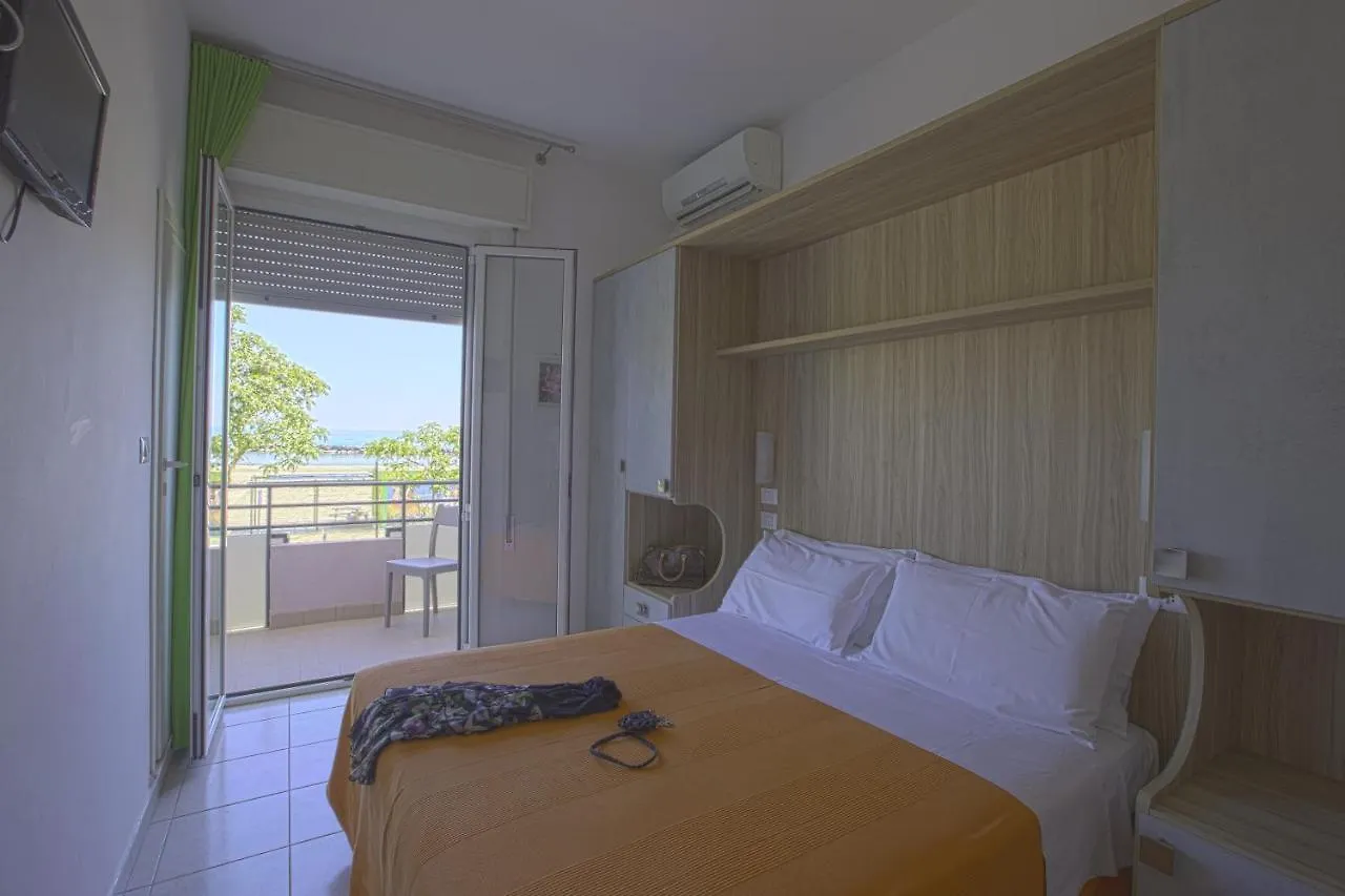 **  Hotel Ridens Ρίμινι Ιταλία