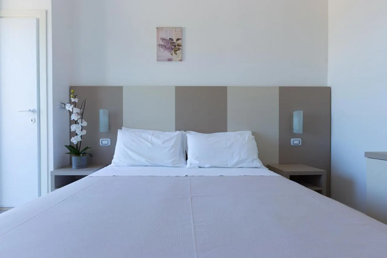 Hotel Ridens Ρίμινι 2*,  Ιταλία