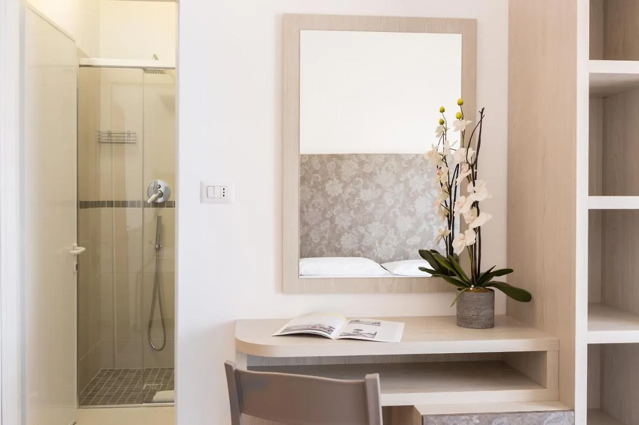 Hotel Ridens Rimini 2*,